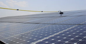 Reinigung einer Photovoltaik Anlage
